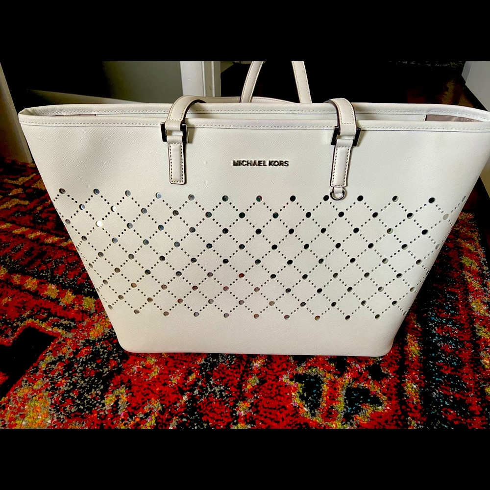 Large white Michael Kors Tote/shoulder bag